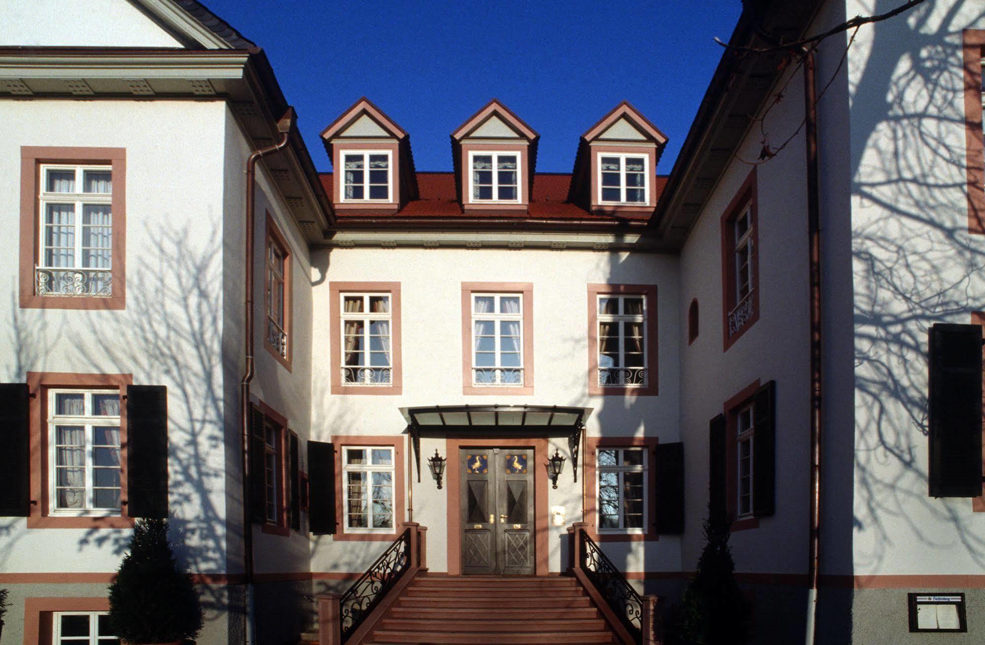 Herrenhaus Von Loew Bad Nauheim Luaran gambar